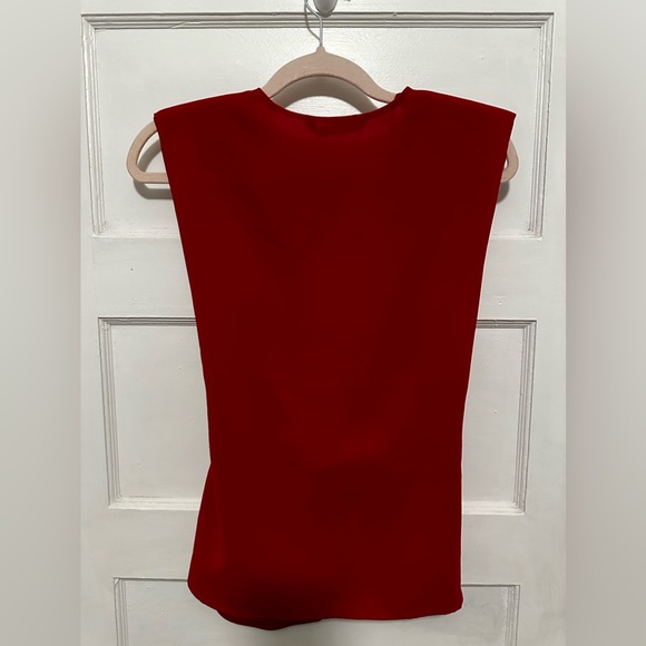 Zara Red Shoulder Pad Sleeveless Medium Size Blouse - Picture 2 of 7